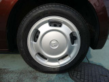 純正スチールホイル+カバー タイヤは新品へ交換いたします