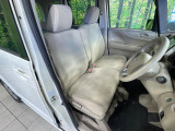 運転席シート廻りは使用感も少なく、良好な状態となっています。丁寧に使われていたことがよくわかりますね。