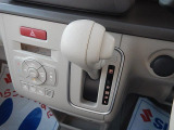CVTインパネシフトで足元広々♪