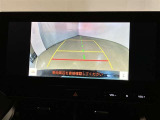 バックカメラが付いているので後方確認が非常にしやすいです。今や運転初心者も熟練者も必須装備!ついていて損はないですね♪