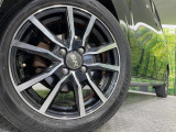 【15インチアルミホイール】外観にマッチしたアルミホイールを装着しております。各種アルミホイールや、スタッドレスタイヤも取扱いしております。是非ご相談ください♪