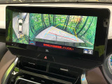 【パノラミックビューモニター】専用のカメラにより、上から見下ろしたような視点で360度クルマの周囲を確認することができます☆死角部分も確認しやすく、狭い場所での切り返しや駐車もスムーズに行えます。