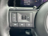 ステアリングスイッチも付いておりますので、運転中でも音量の変更など可能です。