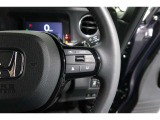 Hondaセンシングの機能のひとつ、アダプティブクルーズコントロール付!アクセルから足を離しても設定したスピードと前車との車間を保ち走行してくれます!車線維持もアシスト☆高速道路で疲労軽減ですね☆