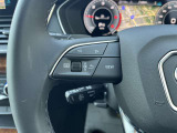 地図情報や車両情報などをステアリングのスイッチから操作して表示できます。