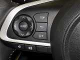 ステアリングスイッチ装備!運転しながら手元でオーディオの操作などができます。