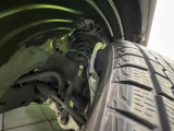 お車を安心してお乗りいただく為には、足回りの定期点検が欠かせません。サービスサポート(有償保証)では無料点検もご提供しており、安心のカーライフをお過ごしいただけるサポート体制が整っています。