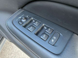 快適なショールームにて、お車選びのお手伝いから、ご購入後の整備待ちまで、ご対応致します。