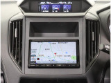 ナビ付きですので初めての場所や遠出に大活躍!Bluetoothでお使いのスマートフォンやミュージックプレイヤー接続することで音楽の再生もできます!!またフルセグ(ワンセグ)でのテレビの視聴も可能!!