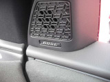 BOSEサウンドシステム 車両空間を活かしたスピーカーレイアウトと、専用開発のサウンドシステムにより、自然な音源再生と迫力あるサウンドを実現しました。