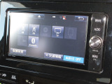 ナビゲーションはトヨタ純正SDナビ(NSZT-W66T)を装着しております。AM、FM、CD、DVD再生、Bluetooth、音楽録音再生、フルセグTVがご使用いただけます。