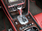 フロント左右エアサス交換済/正規D車/赤革/電動黒幌/左ハンドル/ロ-レット加工スポ-ツギアレバ-/シ-トヒ-タ-/ベンチレ-ション/ナビ/TV/Bluetooth接続/Bカメラ/障害物センサ-/電動トランク/レ-ダ-/ETC