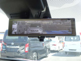 スマートルームミラー★車両後方のカメラ映像をミラー面に移して、いつでもクリアな後方視界を確保します♪