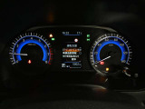 視認性の良いスピードメーター。
