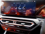 ◆iDriveを装備。操作系統をディスプレイから独立させることで、人間工学に基づいた最適な運転環境を実現しております。◆