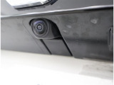 バックカメラが付いているので後方確認が非常にしやすいです。今や運転初心者も熟練者も必須装備!ついていて損はないですね♪