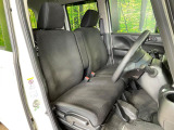 運転席シート廻りは使用感も少なく、良好な状態となっています。丁寧に使われていたことがよくわかりますね。