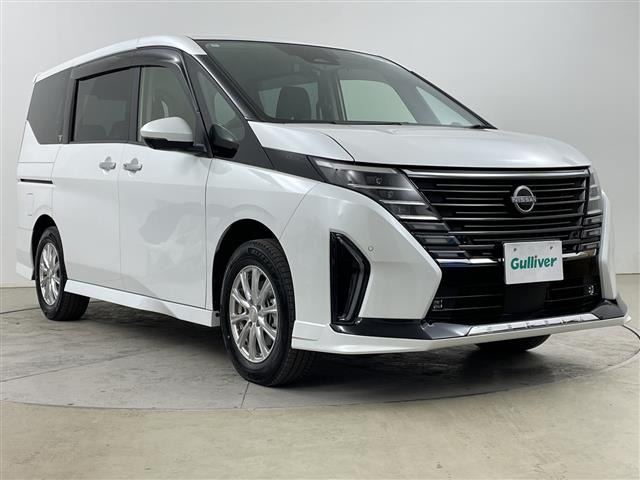 セレナ 2.0 ハイウェイスターV 4WD 4WD 修復歴無し