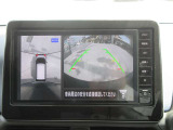【全周囲カメラ】上が丸見え!! 駐車時に周りの様子が見えます。駐車時も安心ですよ!!