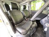 運転席シート廻りは使用感も少なく、良好な状態となっています。丁寧に使われていたことがよくわかりますね。