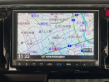 純正8インチ画面メモリーナビを搭載!情報量や検索スピードの速さが魅力的♪初めて行く場所も安心で快適なドライブをお楽しみいただけます♪