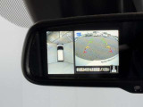 【アラウンドビューモニター】駐車時にまるで空から自分の車を見ているかのような映像を映し出して、安全に確認できる機能です!接触の危険が迫れば、表示や警告音で知らせてくれます!難しい駐車も楽々です!