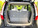 普段のお買い物や通勤、送迎等に十分な荷室スペースを確保しております。セカンドシートを倒すと、大きな荷物の積載も可能です♪
