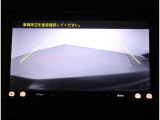 後方確認に便利なバックカメラ装備!!狭い駐車場や後方が確認しづらい場所に駐車するときや、車を切り返す時に便利な装備です!