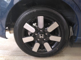 ホンダ純正のアルミホイールが装備されています。