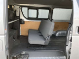 後部座席です!