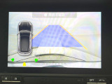 ●ガイドライン付きバックカメラ:不安な駐車もこれで安心!ガイドライン付きなので狭い箇所での駐車もラクラクです!