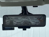 スマートルームミラーもついているので、トランクに荷物を多く積んでいても安心!