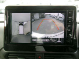 アラウンドビュ-モニタ-装備。上から見下ろしているような映像が表示されるので、車庫入れ時も安心です!
