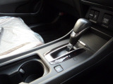 ご納車後のアフターサービス(点検、車検、板金、洗車、消耗品交換、自動車保険、等)何でもお任せ下さい。最寄りの店舗をご紹介します。末永いお付き合いをさせて頂ける様、いつでもオールスタッフでお迎え致します