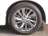 【タイヤ】 【純正18インチアルミホイール】《225/55R18》専用のアルミなのでお車のイメージぴったりですね!