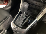 アクセルペダルを踏み込む量や速さに応じて変速パターンを最適制御し、人馬一体の運転感覚を発揮してくれる6速オートマ!