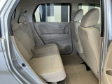 リアシートも広々としていて、座りやすいです。