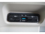 【ETC】ETCが付いてます。ETC搭載車しか通過できないスマートICが利用できるようになりますよ!現在、スマートICの設置箇所も増えてきているので、高速道路利用の幅が広がりますね!