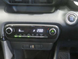 オートエアコン機能で、車内を自動的に、設定した温度に保ってくれます。