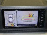 バックカメラが付いているので後方確認が非常にしやすいです。今や運転初心者も熟練者も必須装備!ついていて損はないですね♪