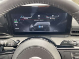アドバンスドドライブアシストディスプレイ(12.3インチカラーディスプレイ)(パワーメーター、エネルギーフローメーター、バッテリー残量計、ドライビングコンピューター付、時計、外気温表示)