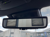 【デジタルインナーミラー】後席の大きな荷物や同乗者で後方が確認しづらい時でも安心!カメラが撮影した車両後方の映像をルームミラー内に表示。クリアな視界で状況の確認が可能です!