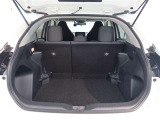 広々としたラゲージスペースを備えています。大きなものや長さのある荷物もしっかりと積み込めます。