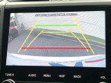 【フロント&サイド&バックカメラ】ドライバーから見にくい死角部分を映像で確認できるカメラを各所に装着。見通しがきかない場所や住宅密集地などを運転することが多い人におすすめの安心装備です。