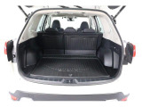 ラゲッジスペースは広く、とっても便利です。BBQやキャンプ、それにゴルフバック!アクティブに動かれるお客様の強い味方です。