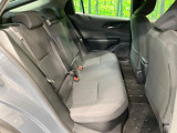 後部座席も気になるようなキズ・汚れやへたり等、大きなダメージはなく、良好な状態です。