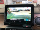 【バックカメラ】駐車時に安心のバックカメラが装備されています!