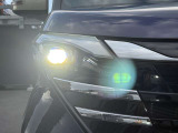 【LEDヘッドライト】とっても明るいLEDヘッドライトが装着されているので、夜の運転も明るく安全です。