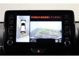 車両を上から見たような映像表示するパノラミックビューモニター付き!