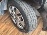【タイヤ】タイヤの状態は写真の通りです。溝の深さなども是非、写真でご確認ください!
